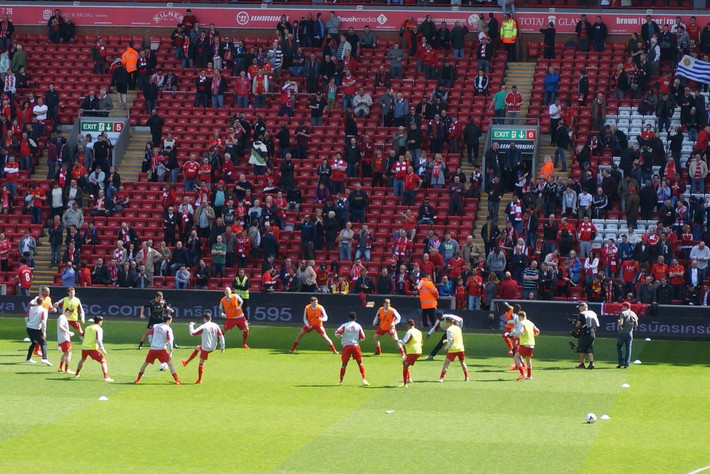 官宣：PARIVISION招入zweih顶替AW