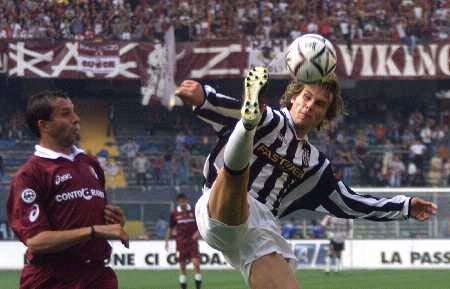 施罗德的风评迎来反转？东契奇挨揍皆因嘴太碎，29万美元买回尊严值不值？